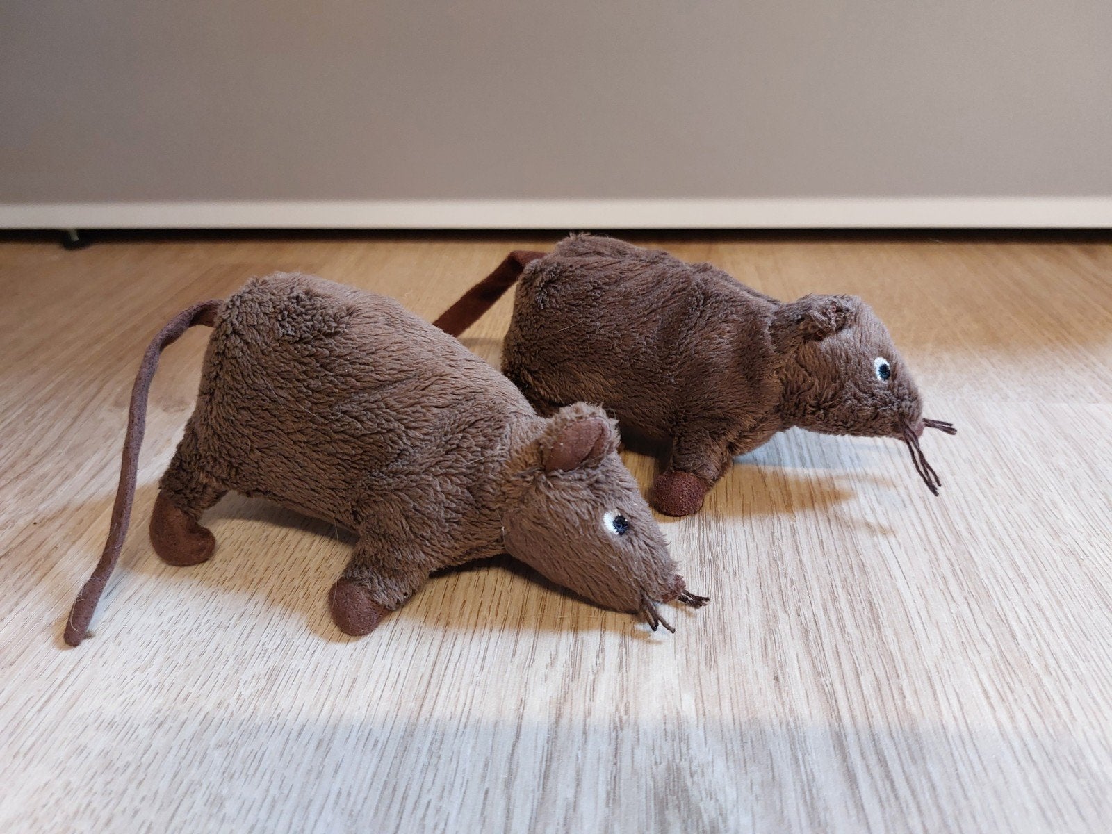 2x IKEA muis knuffeltje bruin gosig mus, Ophalen of Verzenden, Overige typen