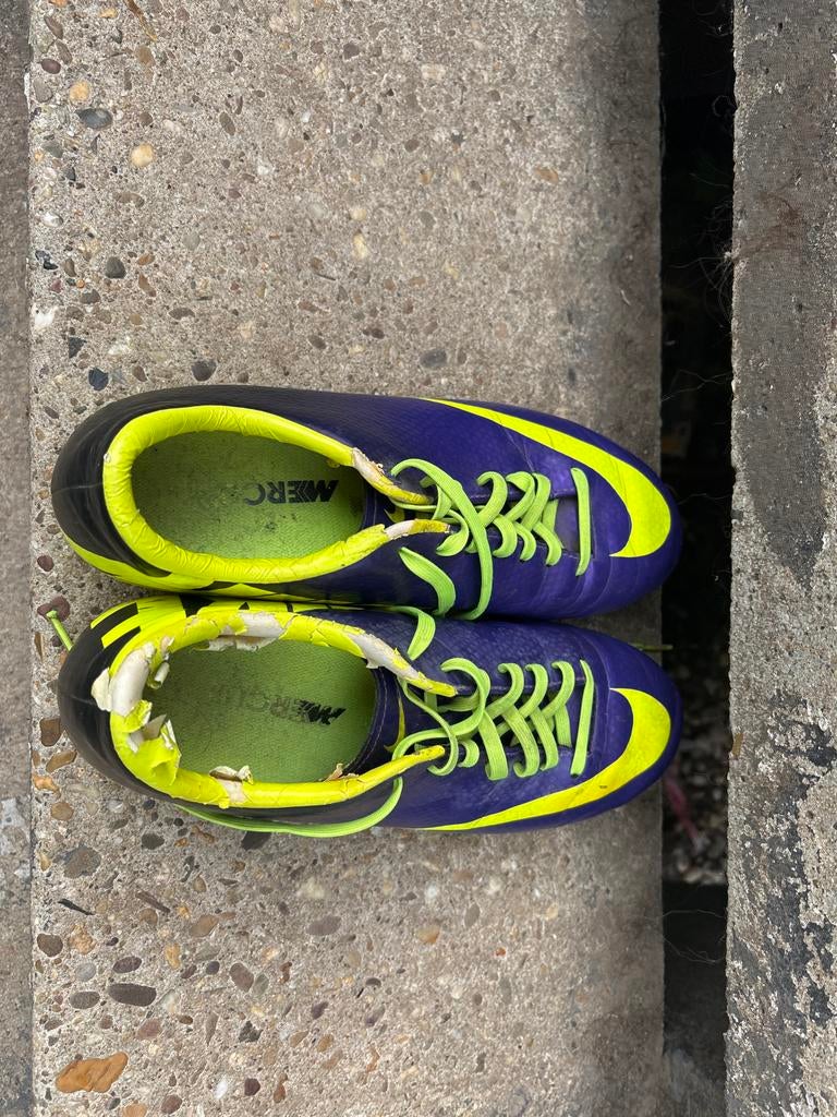 Nike Voetbalschoenen Maat 41 - Blauw/Geel, Sport en Fitness, Voetbal, Maat XS of kleiner, Ophalen of Verzenden, Gebruikt, Schoenen