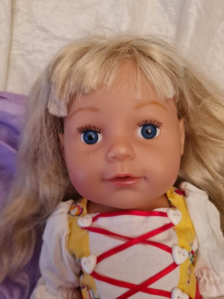 Baby Born Grote Zus Pop ZGAN met extra kleding, Kinderen en Baby's, Speelgoed | Poppen, Ophalen of Verzenden, Zo goed als nieuw