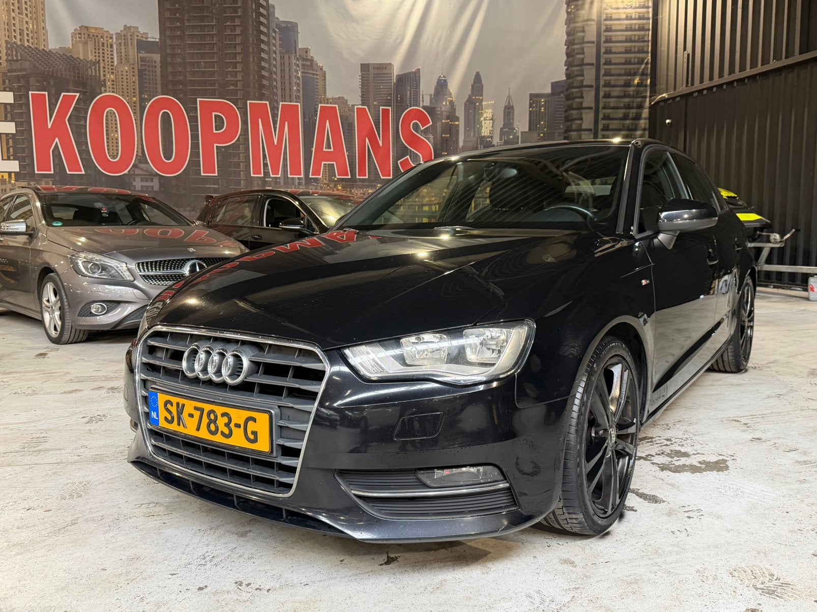 Audi A3 1.6 TDI S-Line Sportback S-tronic 2013 AUT/Clima/VOL, Automaat, 4 cilinders, Zwart, Bedrijf