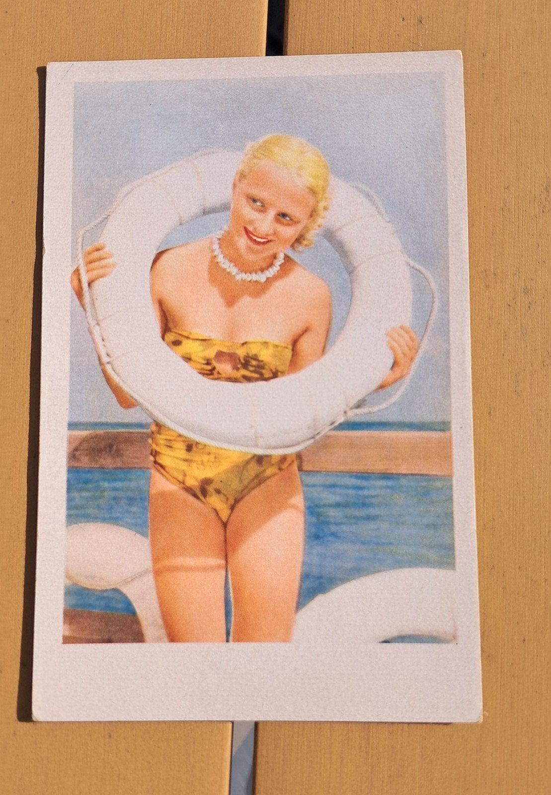 Retro Pin-up Ansichtkaart Leipzig DDR 1956, Ophalen of Verzenden, 1940 tot 1960, Ongelopen