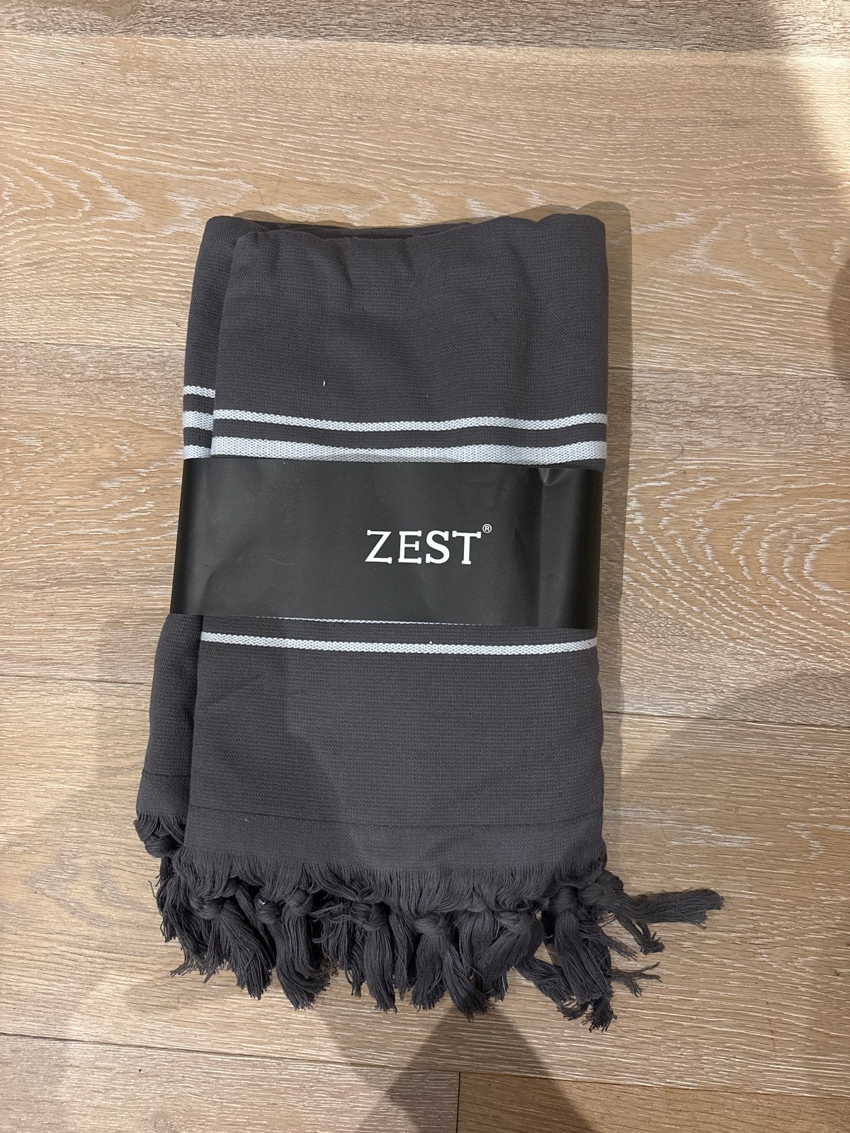 Nieuwe ZEST Hamamdoek Grijs 90x170 cm 100% Katoen, Ophalen of Verzenden, Nieuw, Grijs, Handdoek