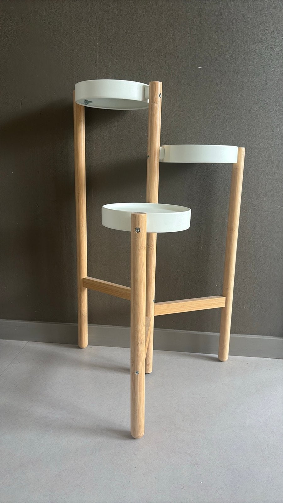 Stijlvolle plantenstandaard met 3 niveaus, Ophalen, Hout, Meerkleurig, Zo goed als nieuw