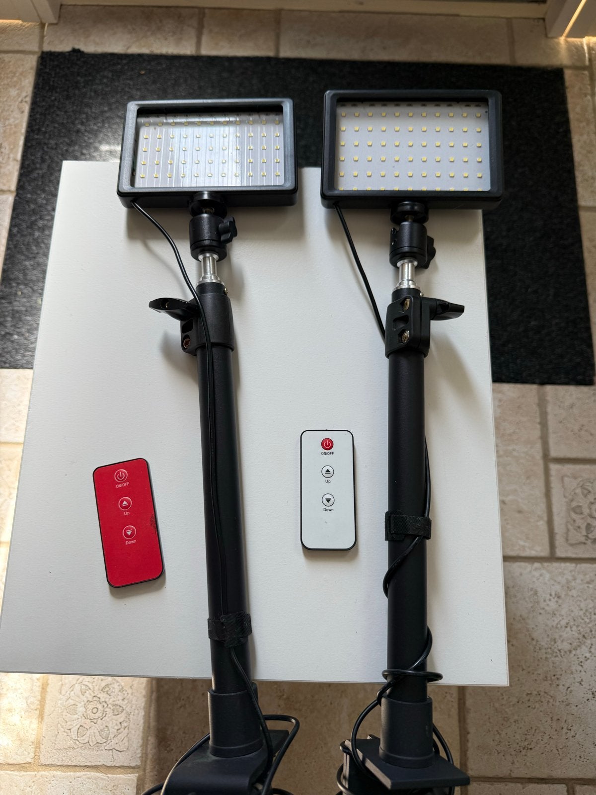 Neewer verstelbare LED studiolampen met afstandsbediening, Audio, Tv en Foto, Fotografie | Fotostudio en Toebehoren, Gebruikt