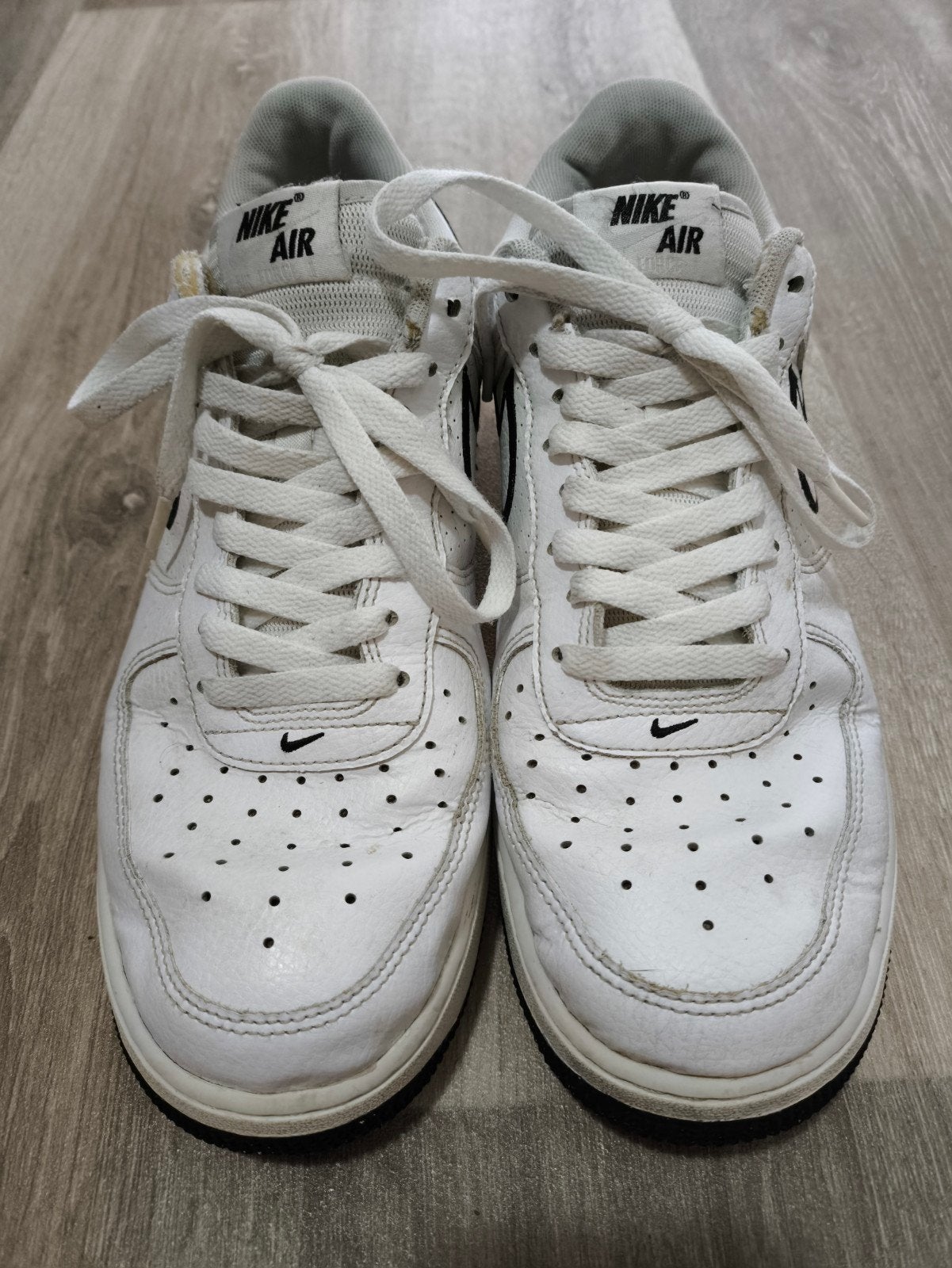 Nike Air sneakers - wit/zwart - maat 44, Kleding | Heren, Ophalen, Wit, Nike Air, Sneakers of Gympen