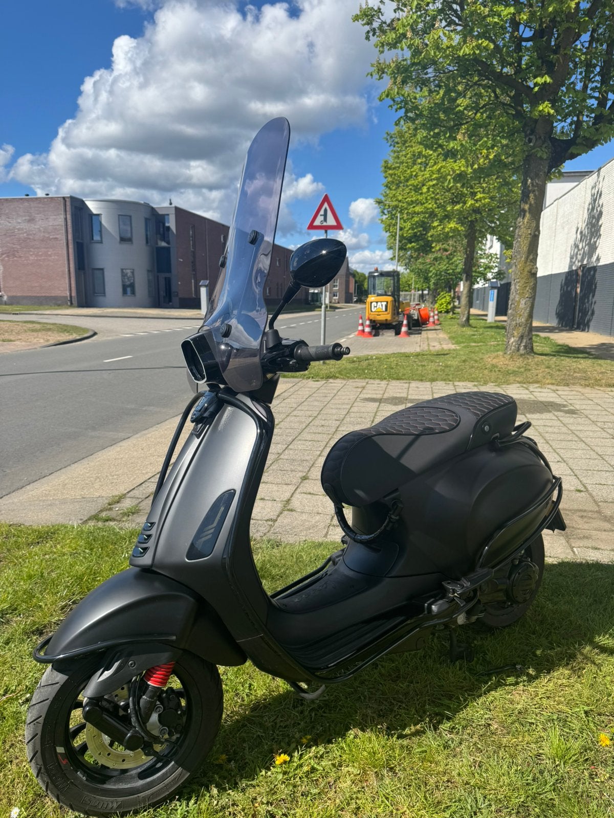 Vespa Vespa Sprint 2023 – Mat Zwart – Custom – Lage KM, Ophalen, Maximaal 45 km/u, Nieuw, Vespa S