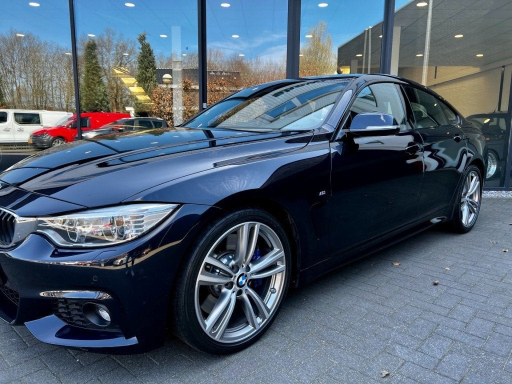 BMW 4 Serie Gran Coupe 435I M-SPORT,Harman/Kardon,HeadUp,Lee, Achterwielaandrijving, Gebruikt, Met garantie (alle), Zwart