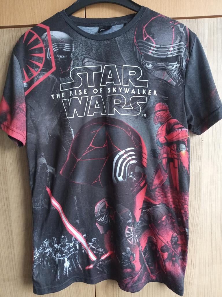 T shirt met afbeelding van Starwars maat S van Primark, Kleding | Heren, Ophalen of Verzenden, Gedragen, Maat 46 (S) of kleiner
