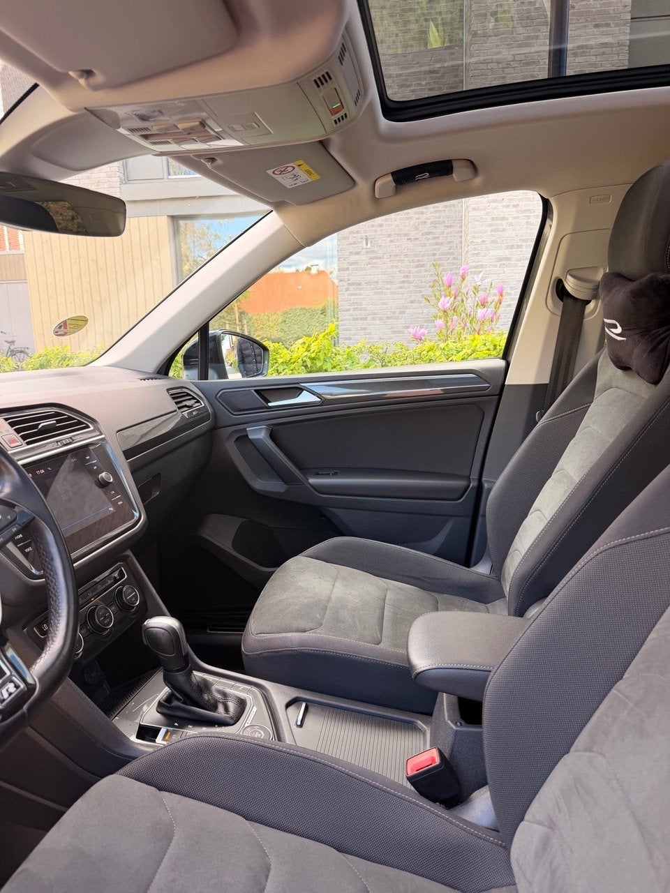 Foto 15 van Volkswagen Tiguan 2.0 TSI 190pk 4Motion DSG 2020 Grijs