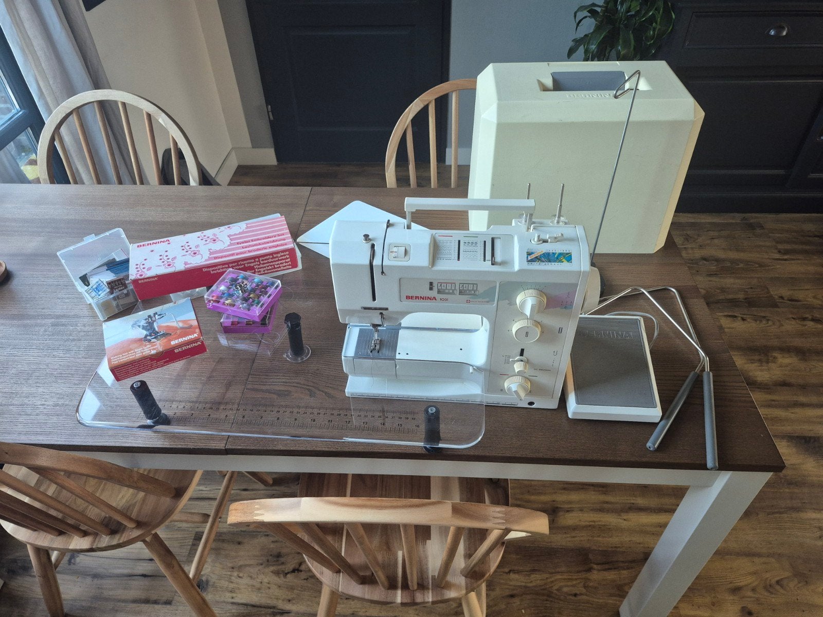 Bernina 1031 Naaimachine met Quilttafel en Accessoires (m2449015207 ...