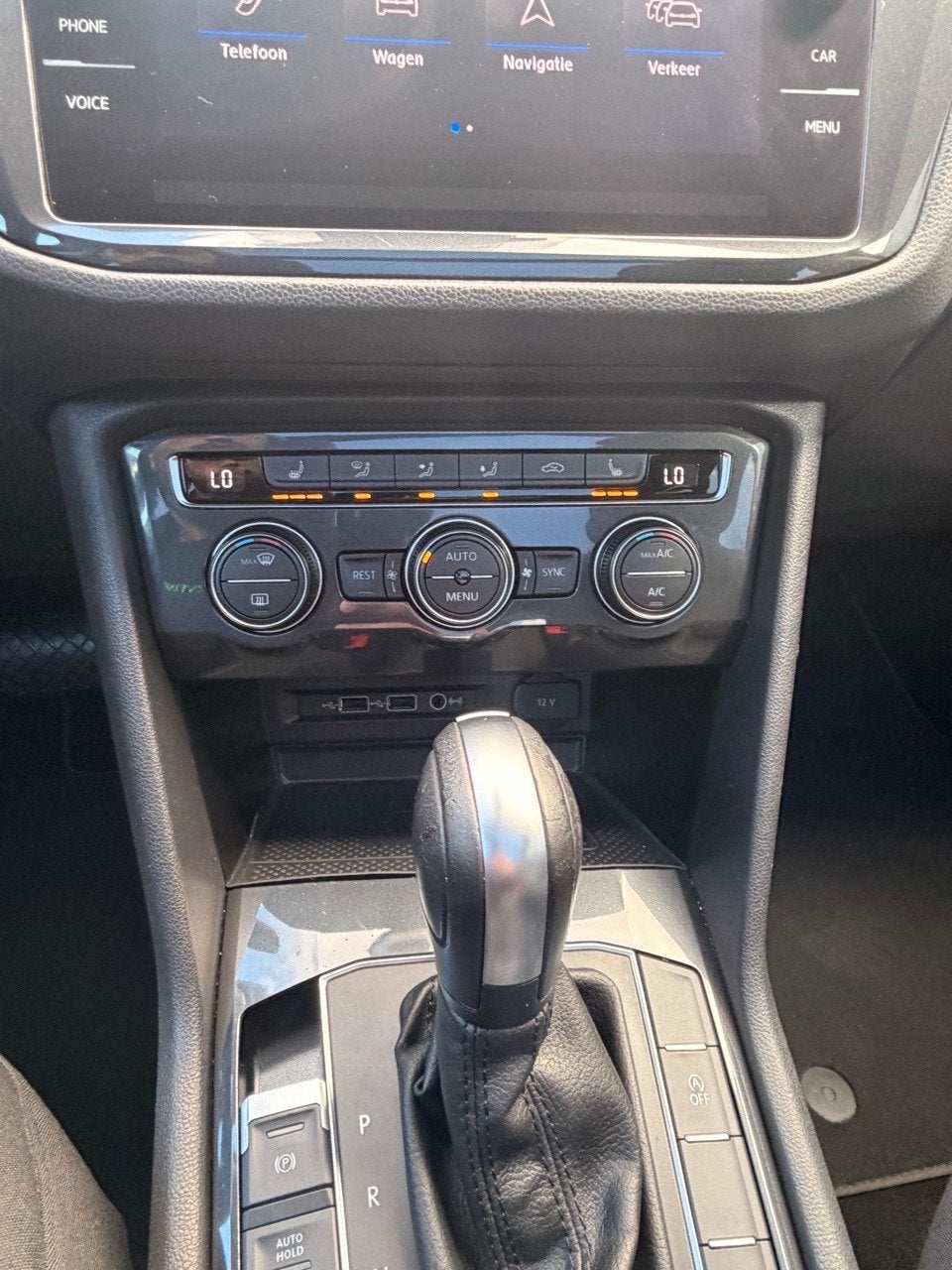Foto 16 van Volkswagen Tiguan 2.0 TSI 190pk 4Motion DSG 2020 Grijs