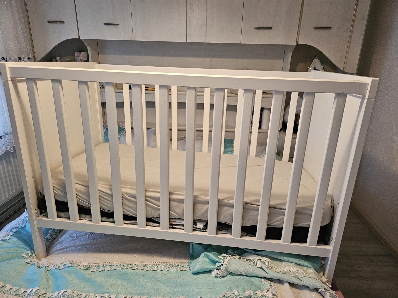 Wit Ledikant voor Baby - Zo goed als nieuw, Ophalen of Verzenden, Gebruikt, Ledikant