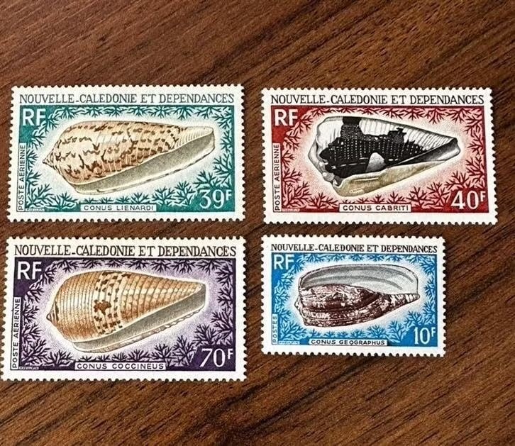 Frans Nieuw-Caledonië 1968 ongebruikte schelpen postzegels, Ophalen of Verzenden