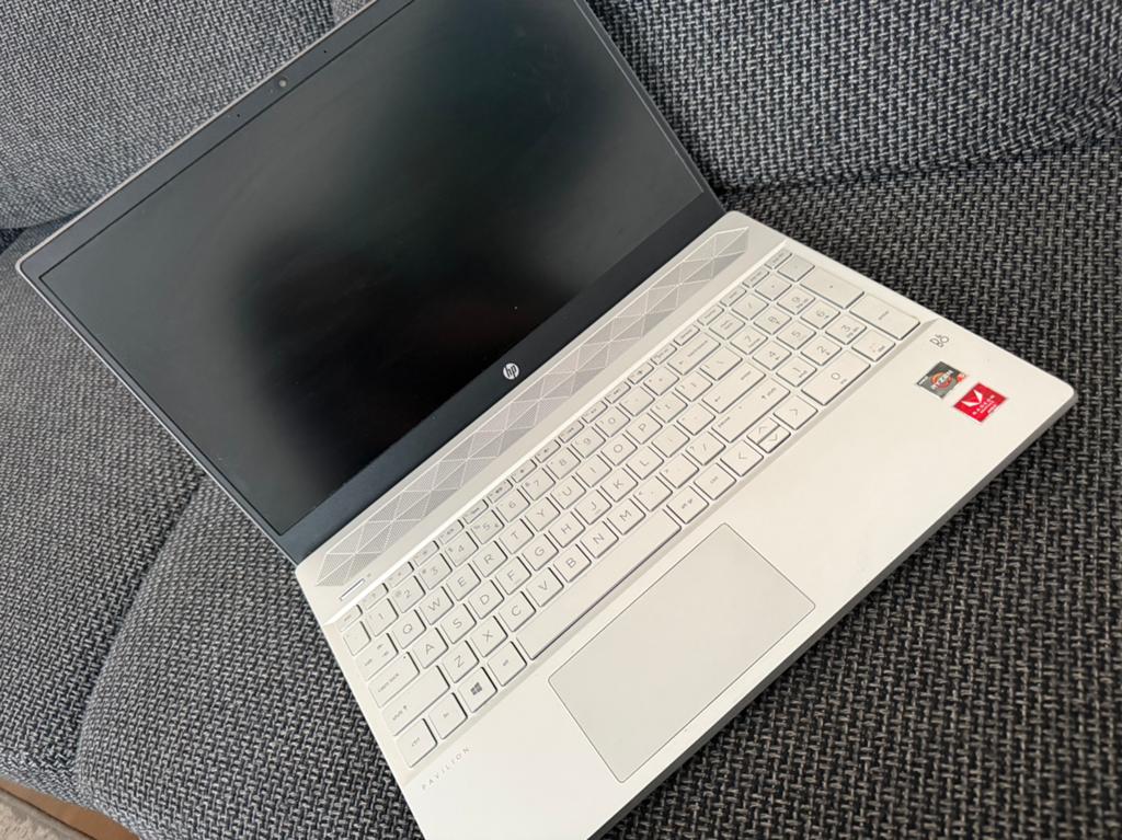 Laptop: HP Pavilion, Computers en Software, Windows Laptops, Zo goed als nieuw, 15 inch, SSD, 2 tot 3 Ghz, Ophalen