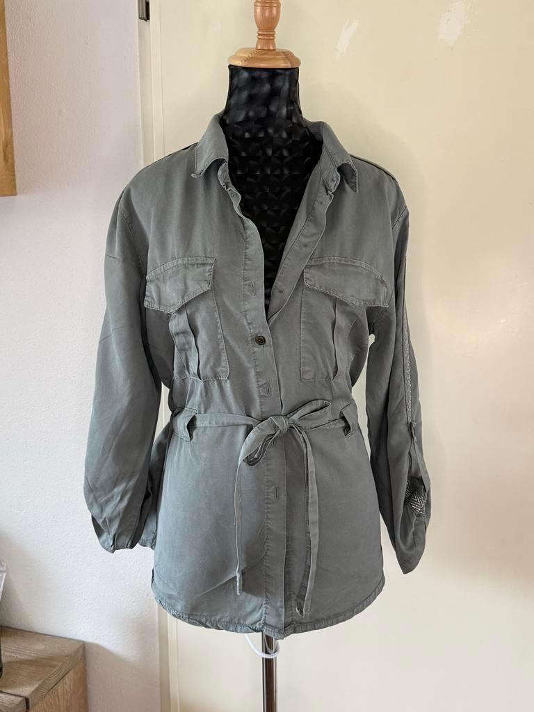 Groene blouse met ceintuur, Kleding | Dames, Ophalen of Verzenden, Nieuw, Maat 38/40 (M), Groen