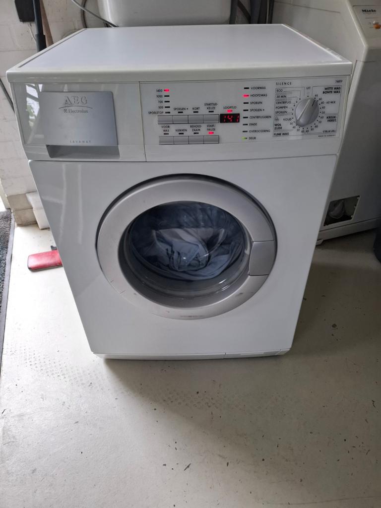 Mooie nette aeg lavamat., 6 tot 8 kg, Ophalen of Verzenden, 85 tot 90 cm, 1600 toeren of meer