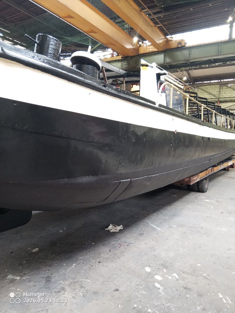 Pantera yacht service B.V., Dek en Romp