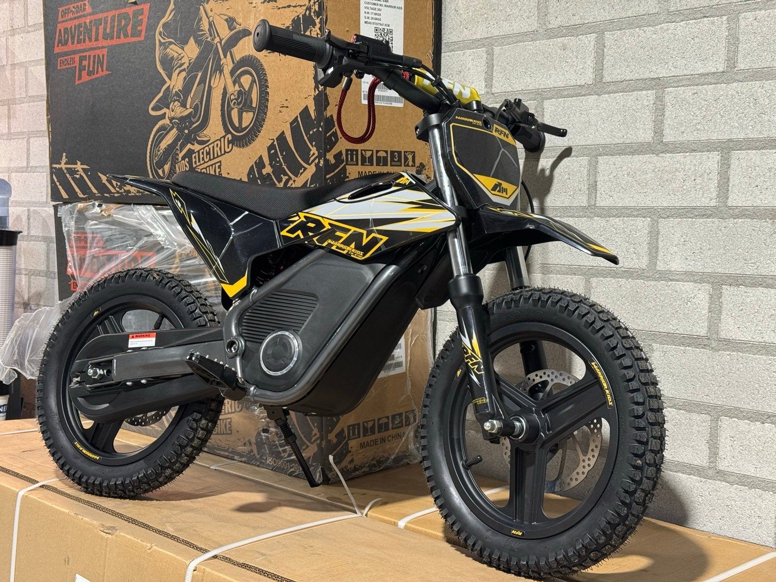 RFN Warrior Kids E-Dirtbike E400/E700 - Elektrische Crosser, Fietsen en Brommers, Minibikes, Midibikes en Pitbikes, RFN, Nieuw