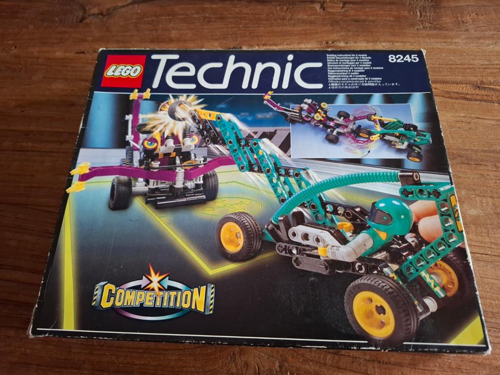 Lego Technic 8245 Robots revenge, Ophalen of Verzenden, Zo goed als nieuw