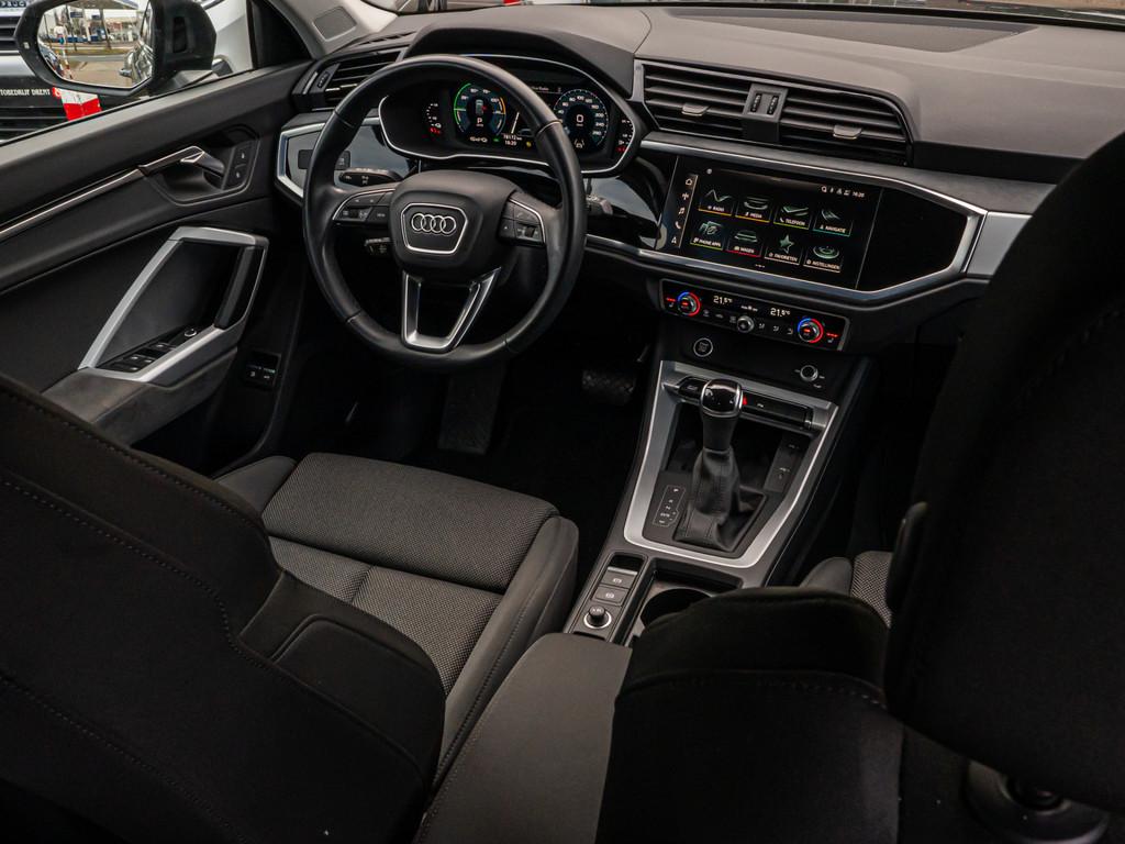 Audi Q3 45 TFSI e Advanced edition 19 INCH BLACK OPTIC STOEL, Stof, Gebruikt, Euro 6, Hybride Elektrisch/Benzine