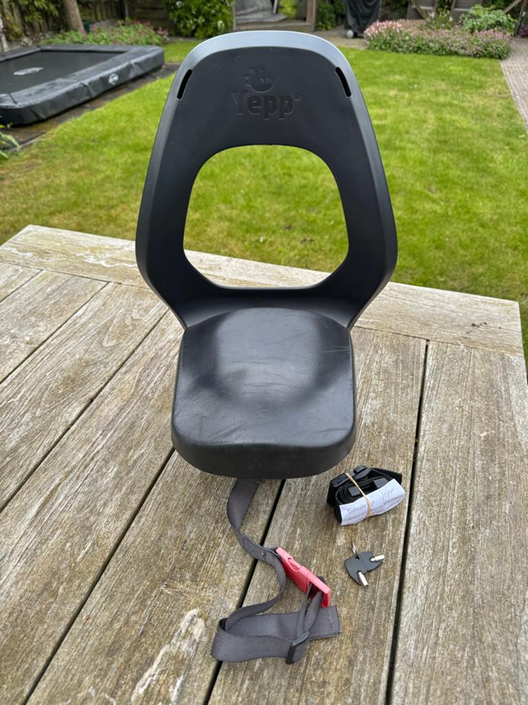 Thule Yepp Junior achterzitje fiets, Fietsen en Brommers, Fietsaccessoires | Fietsstoeltjes, Gebruikt, Achterzitje, 22 t/m 36 kg