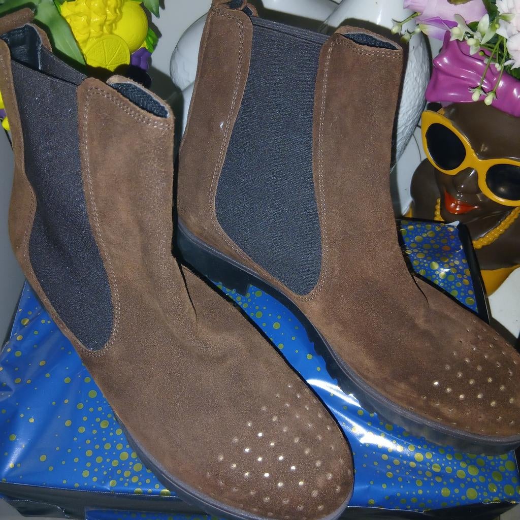 Nieuwe van dalen laarsjes bruin, Kleding | Dames, Schoenen, Bruin, Nieuw, Ophalen of Verzenden, Van dalen