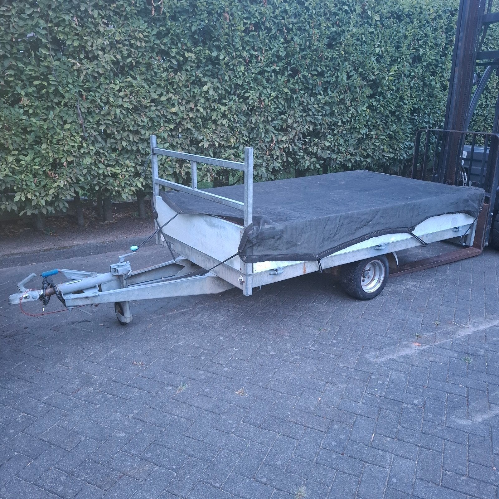 HAPERT ENKELASSER 1350 KG MET KENTEKEN, Caravans en Kamperen, Caravan accessoires, Ophalen of Verzenden