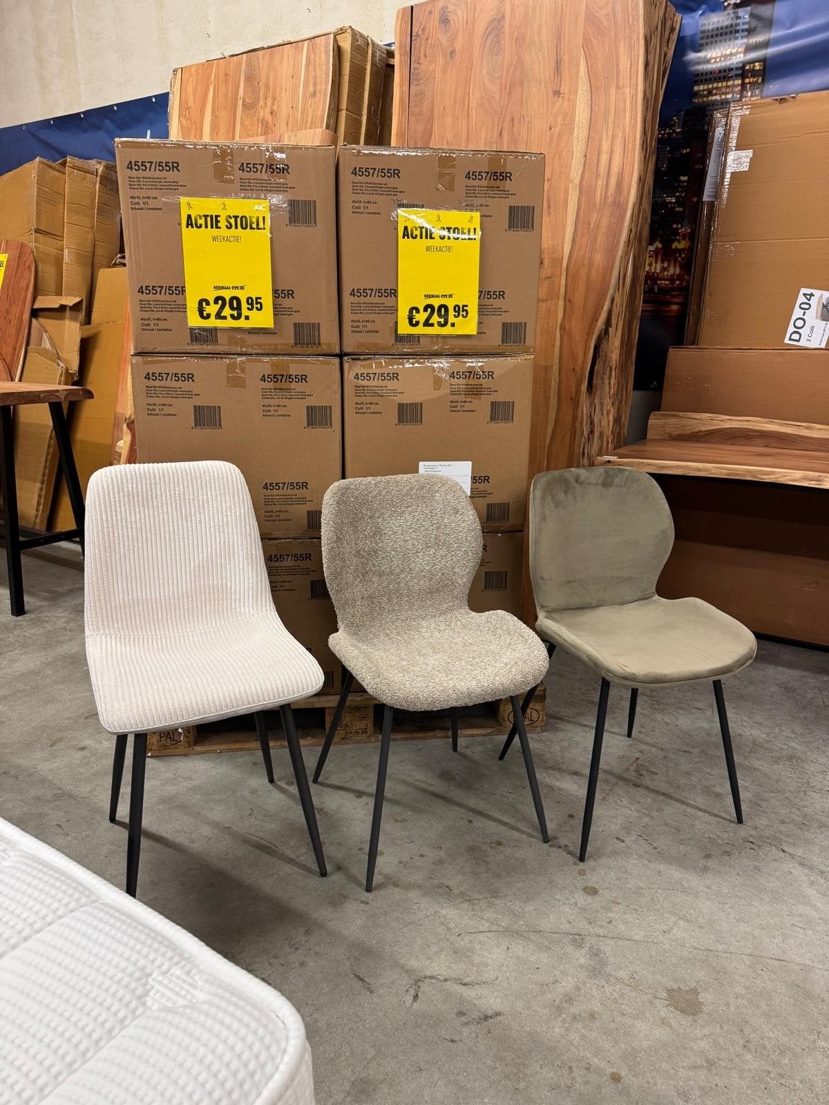 Eetkamerstoel - Diverse kleuren - Nu slechts  29,95!, Huis en Inrichting, Stoelen, Ophalen, Overige kleuren, Nieuw, Stof