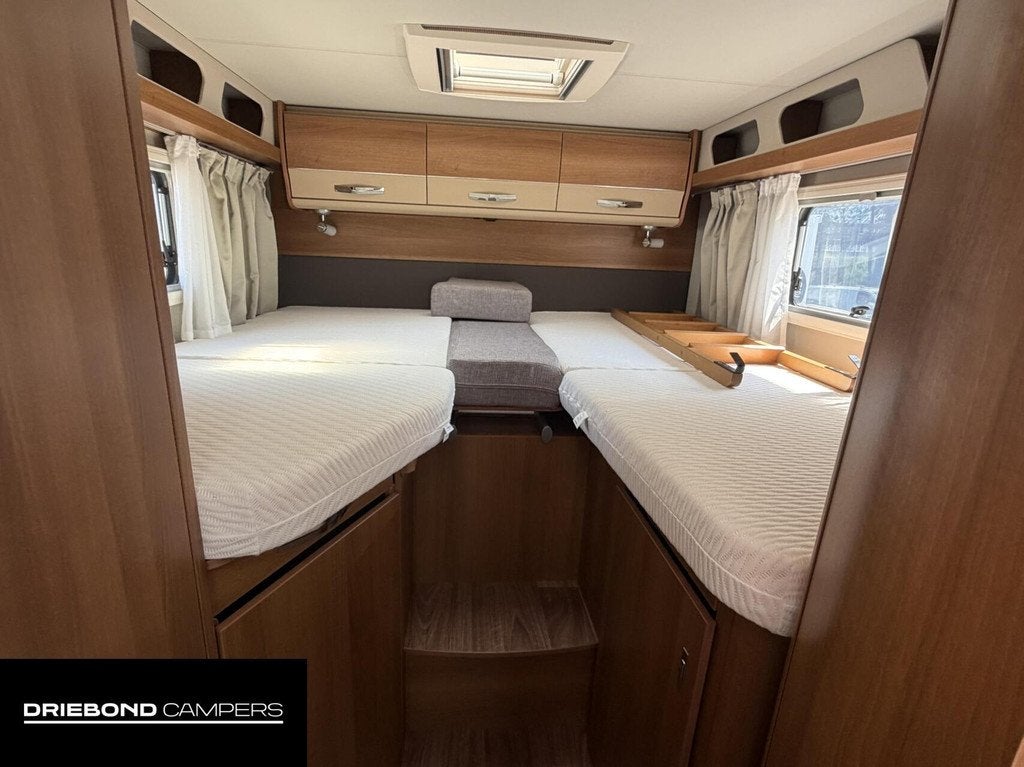 Knaus 650 Meg Platinum 9T-Automaat Enkele Bedden Hefbed Trek, Caravans en Kamperen, Campers, Airbags, 7 tot 8 meter, Bedrijf, Diesel