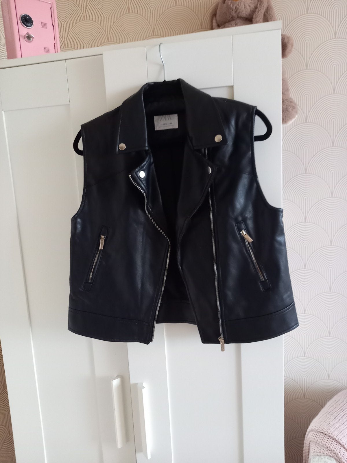 Zara gilet hes bodywarmer maat 164, Ophalen of Verzenden, Zo goed als nieuw, Zara, Meisje