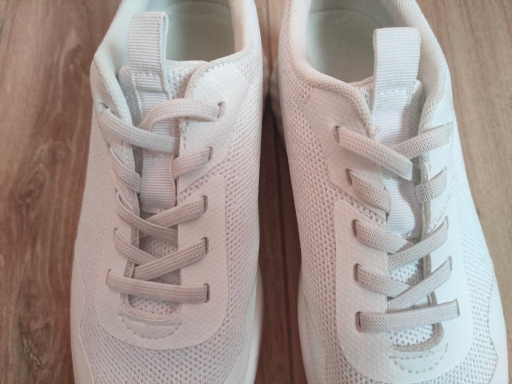 Sneakers 37, Kleding | Dames, Wit, Ophalen of Verzenden, Sneakers of Gympen, Zo goed als nieuw