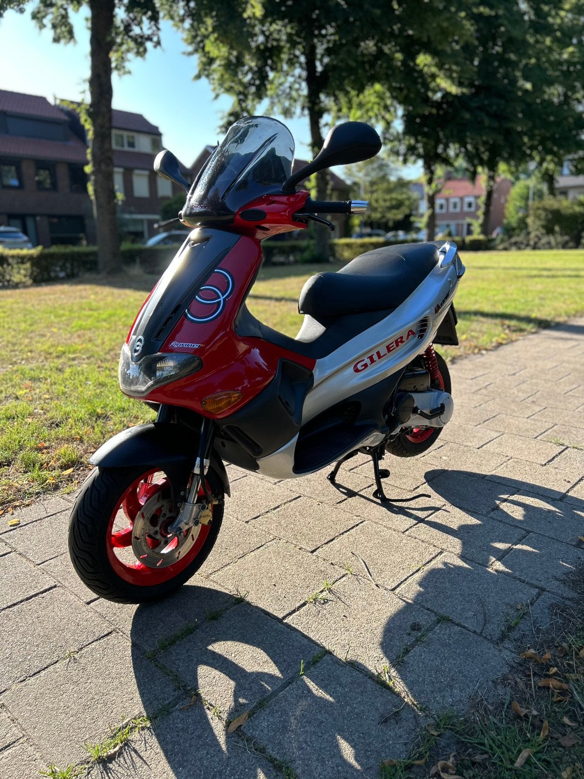 Gilera runner 70cc brom (nette staat), Ophalen, Zo goed als nieuw, Tweetakt, Overige modellen