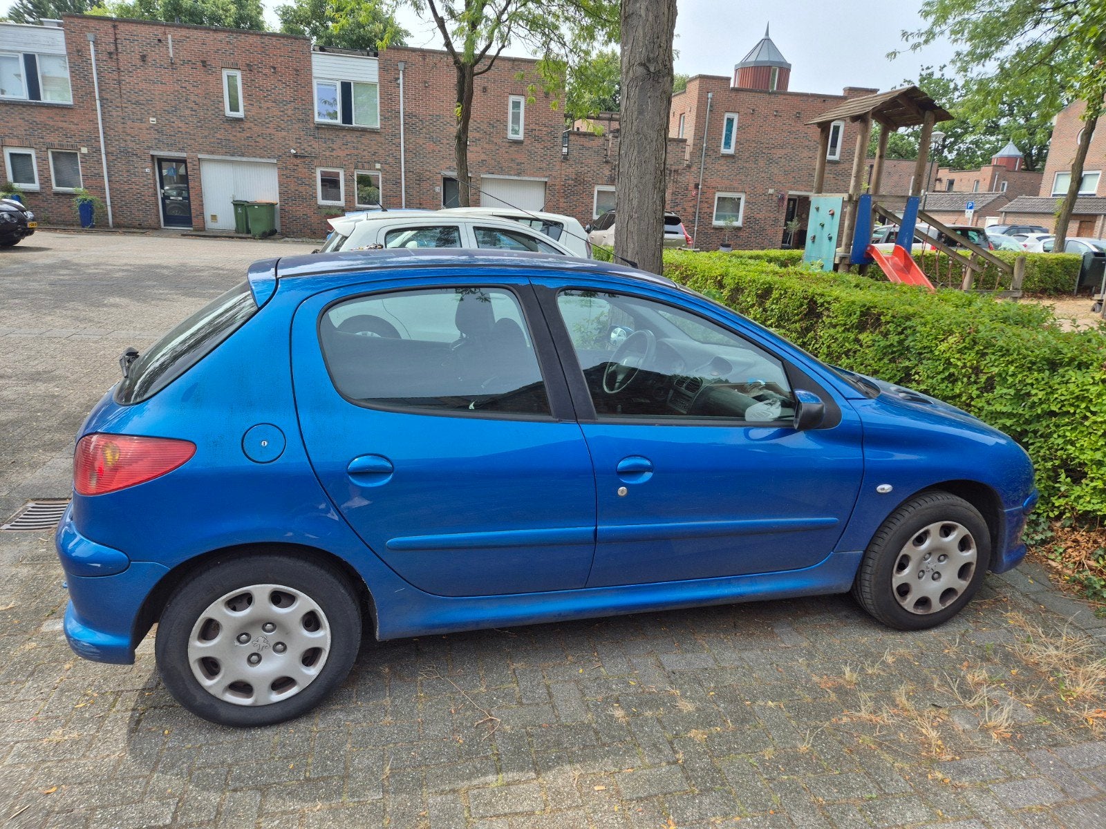 Peugeot 206 1.4 Blauw APK 06-2027 Koppakking kapot!, Voorwielaandrijving, Stof, 4 cilinders, Blauw