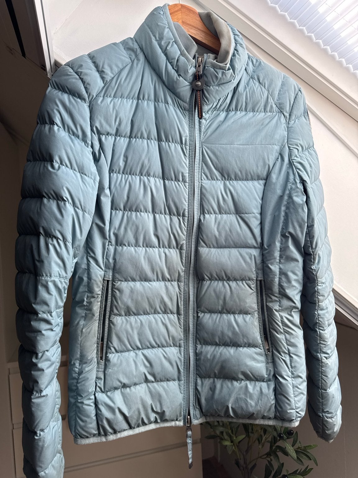 Parajumpers Geena donsjas Super Light Weight lichtblauw S, Kleding | Dames, Jassen | Winter, Ophalen of Verzenden, Gedragen, Maat 36 (S)