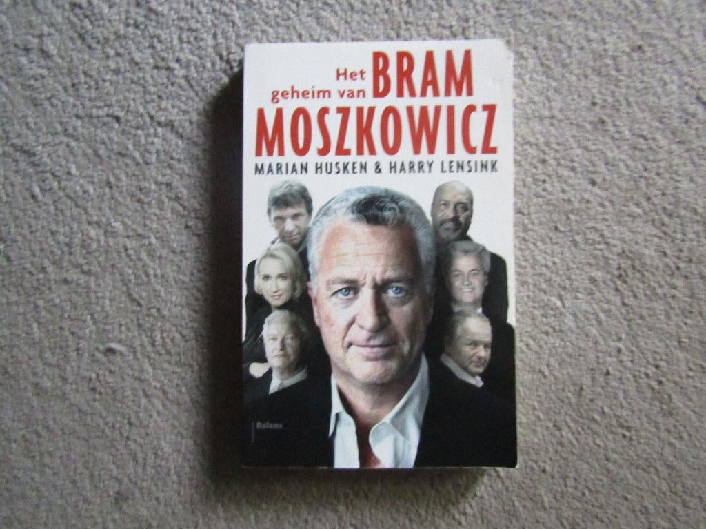 Boek: Het geheim van Bram Moszkowicz, Gelezen, Overige, Ophalen of Verzenden, Marian Husken