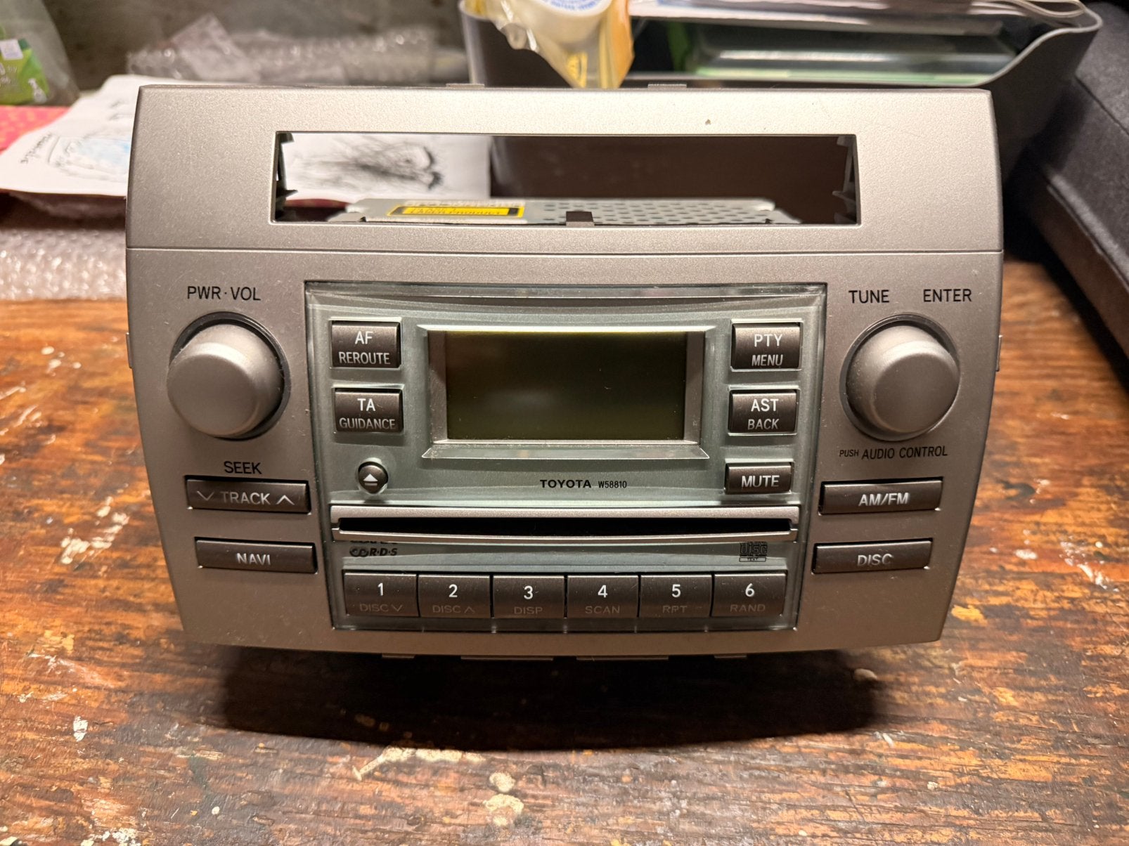 Toyota Corolla Verso Radio 86120-0F010 Origineel, Auto diversen, Ophalen of Verzenden, Zo goed als nieuw