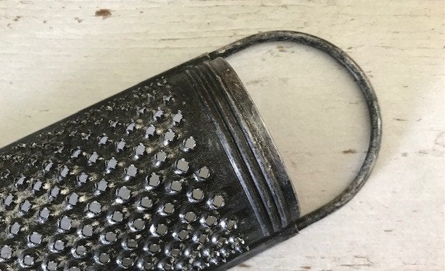 Antieke Franse rasp, Antiek en Kunst, Ophalen of Verzenden