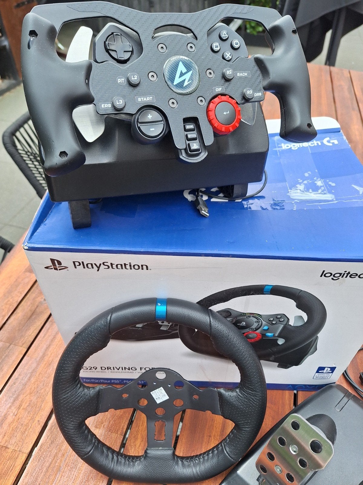 logitech G29 met f1 stuur., Ophalen of Verzenden, Zo goed als nieuw