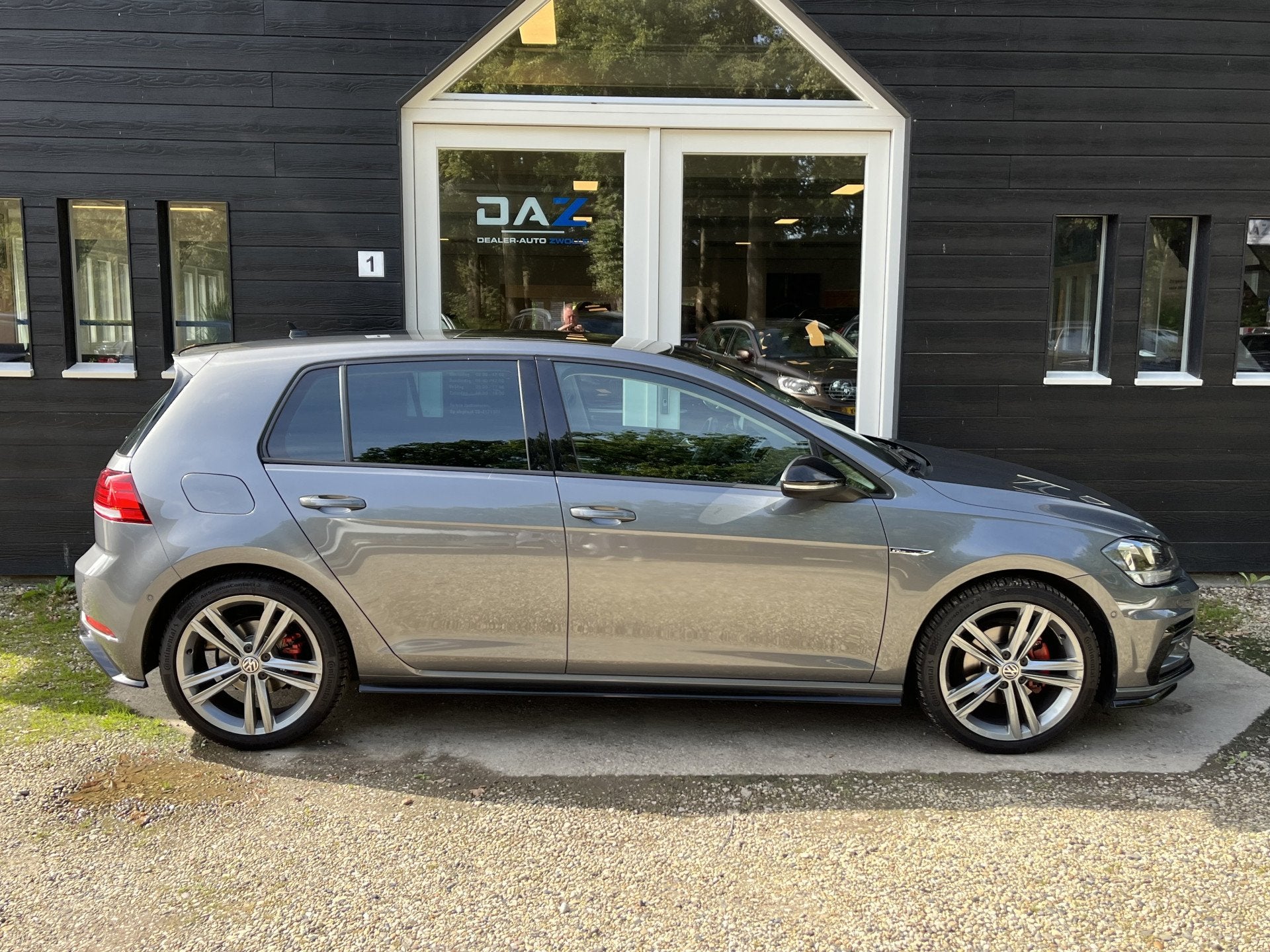 Volkswagen Golf 1.5 TSI Highline Business R Aut/Ecc/Navi/Pan, Dealer onderhouden, 4 cilinders, 150 pk, Bedrijf