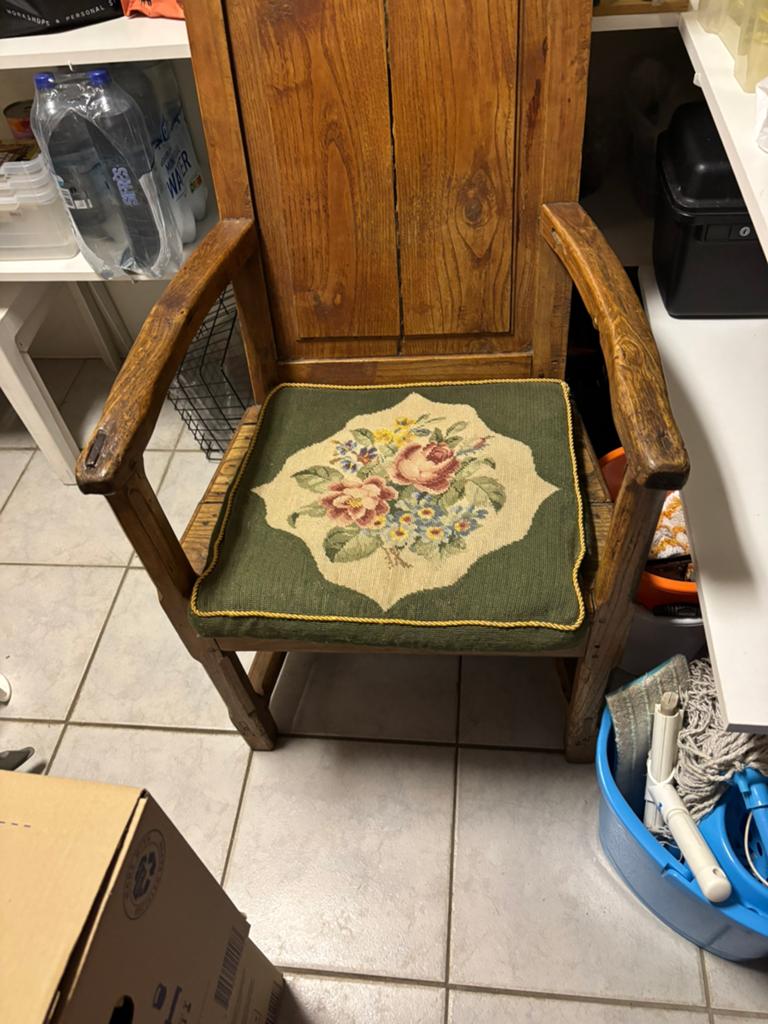 Stoel 17e eeuw eikenhout, Antiek en Kunst, Antiek | Meubels | Stoelen en Banken, Ophalen