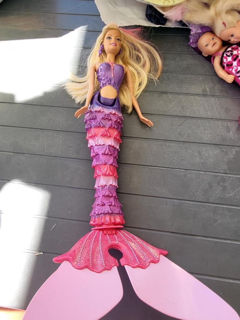 Barbie Zeemeermin Pop met Roze en Paarse Staart, Ophalen of Verzenden, Gebruikt, Barbie