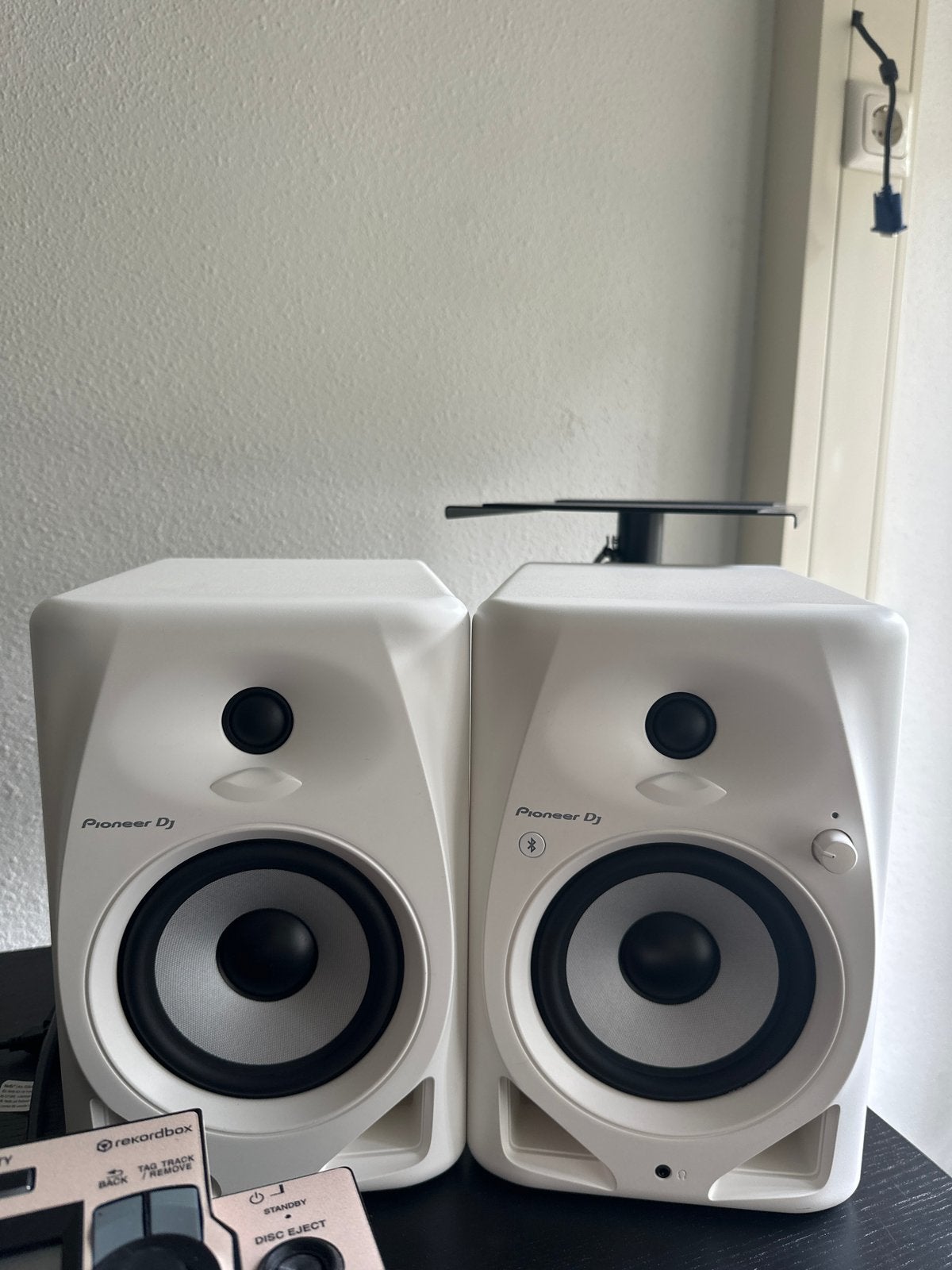 Pioneer DJ DM-50D-BT-W Bluetooth Studio Monitoren (Wit), Audio, Tv en Foto, Luidsprekers, Ophalen, Studiomonitor, Zo goed als nieuw