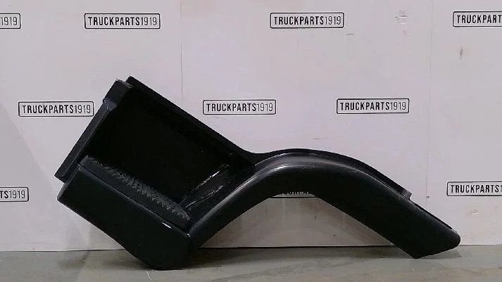 Iveco Body & Chassis Parts Instapbak Li. Iveco Eurocargo, Ophalen, Gebruikt, Iveco, Carrosserie en Plaatwerk