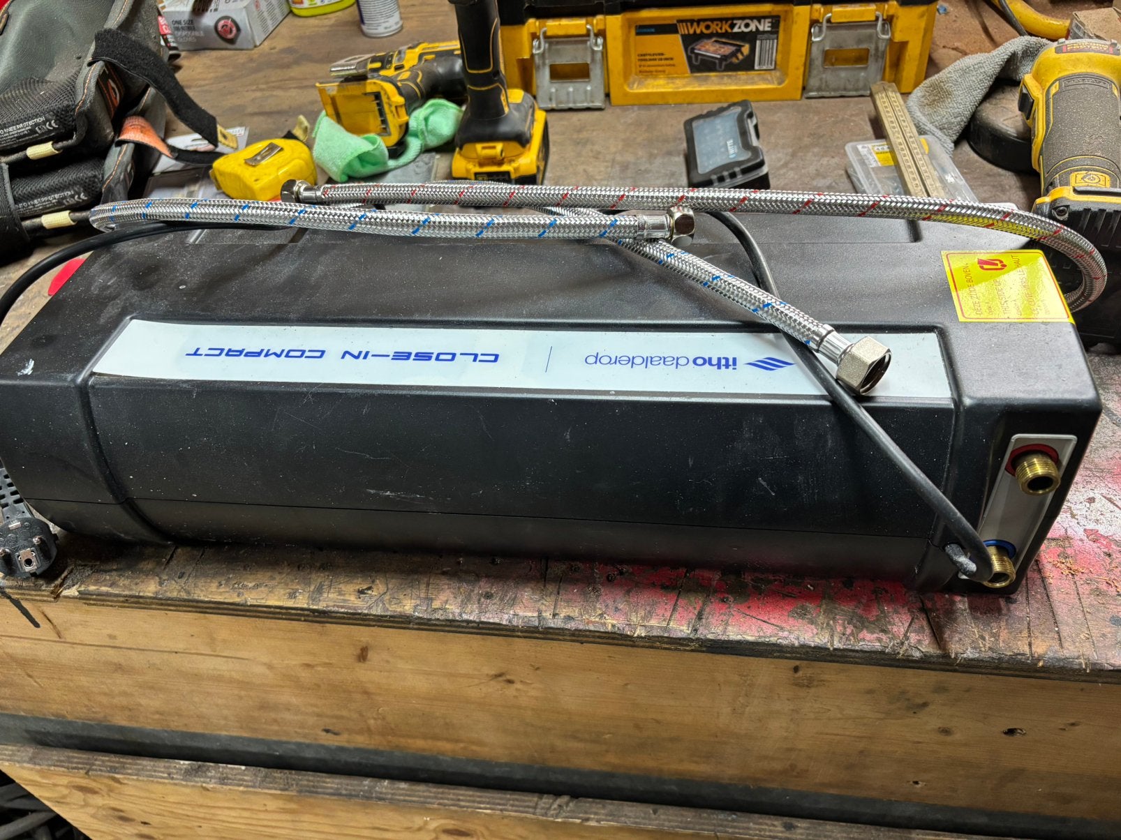 Itho daalderop close in plintboiler, Doe-het-zelf en Verbouw, Minder dan 20 liter, Ophalen, Zo goed als nieuw, Boiler