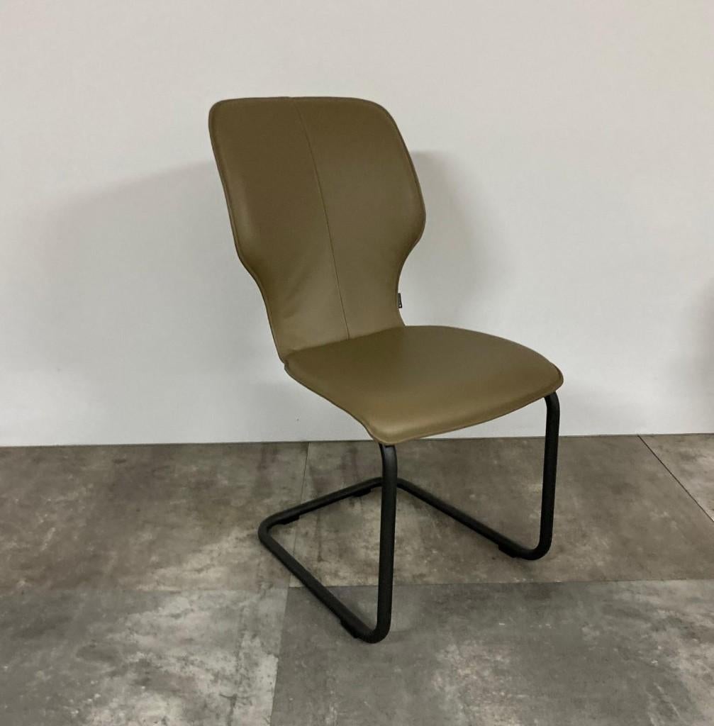 Eetkamerstoel - Bert Plantagie - Nevio, Huis en Inrichting, Stoelen, Ophalen, Overige kleuren, Nieuw, Leer