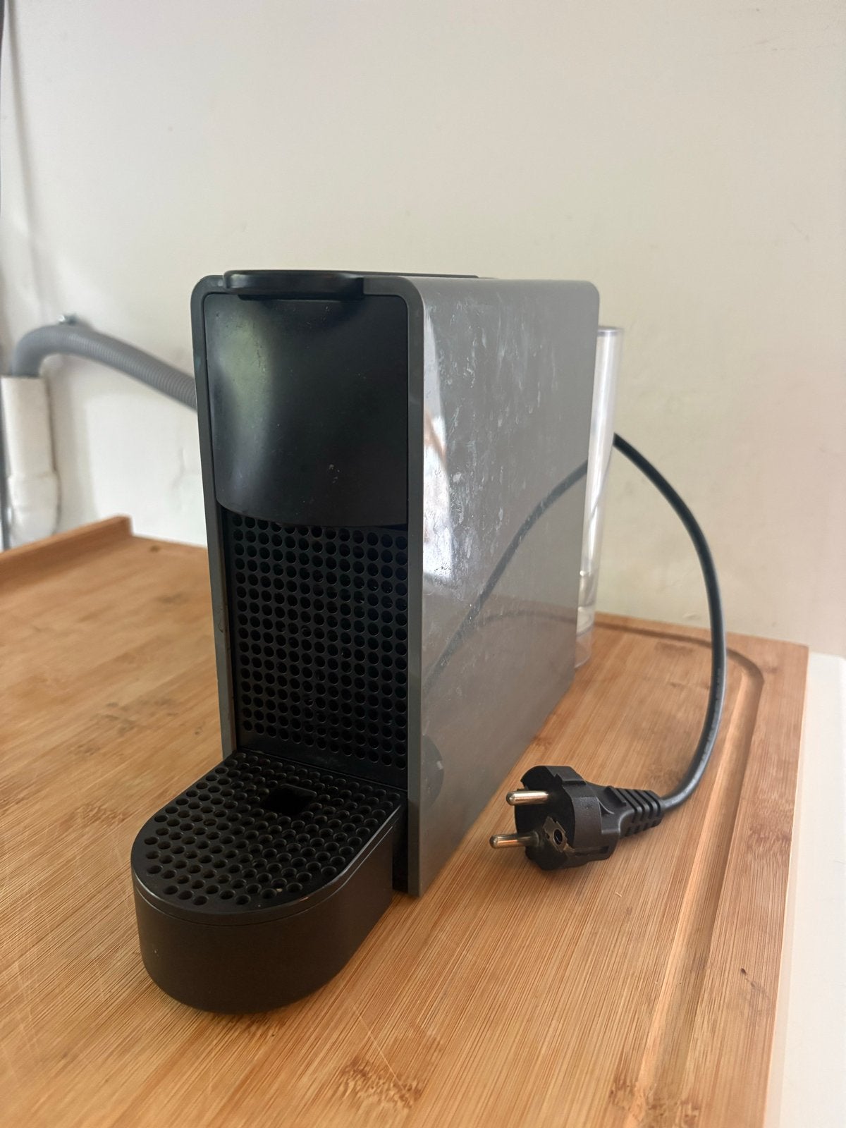 Nespresso Essenza Mini - Compacte en Stijlvolle Koffiemachin, Witgoed en Apparatuur, Koffiezetapparaten, Espresso apparaat, Ophalen of Verzenden