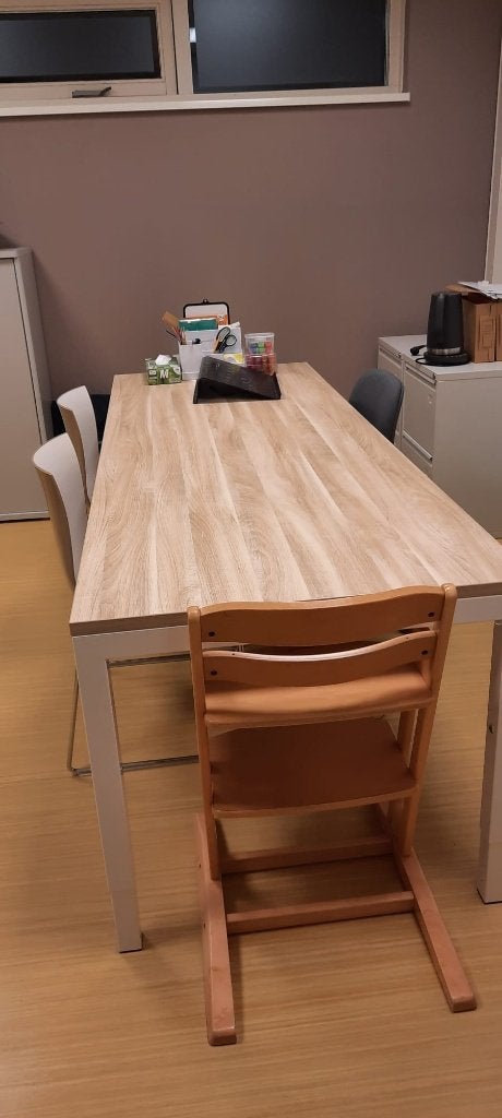 Bureau, Huis en Inrichting, Bureaus, Hout, Zo goed als nieuw, Overige merken, Computerbureau