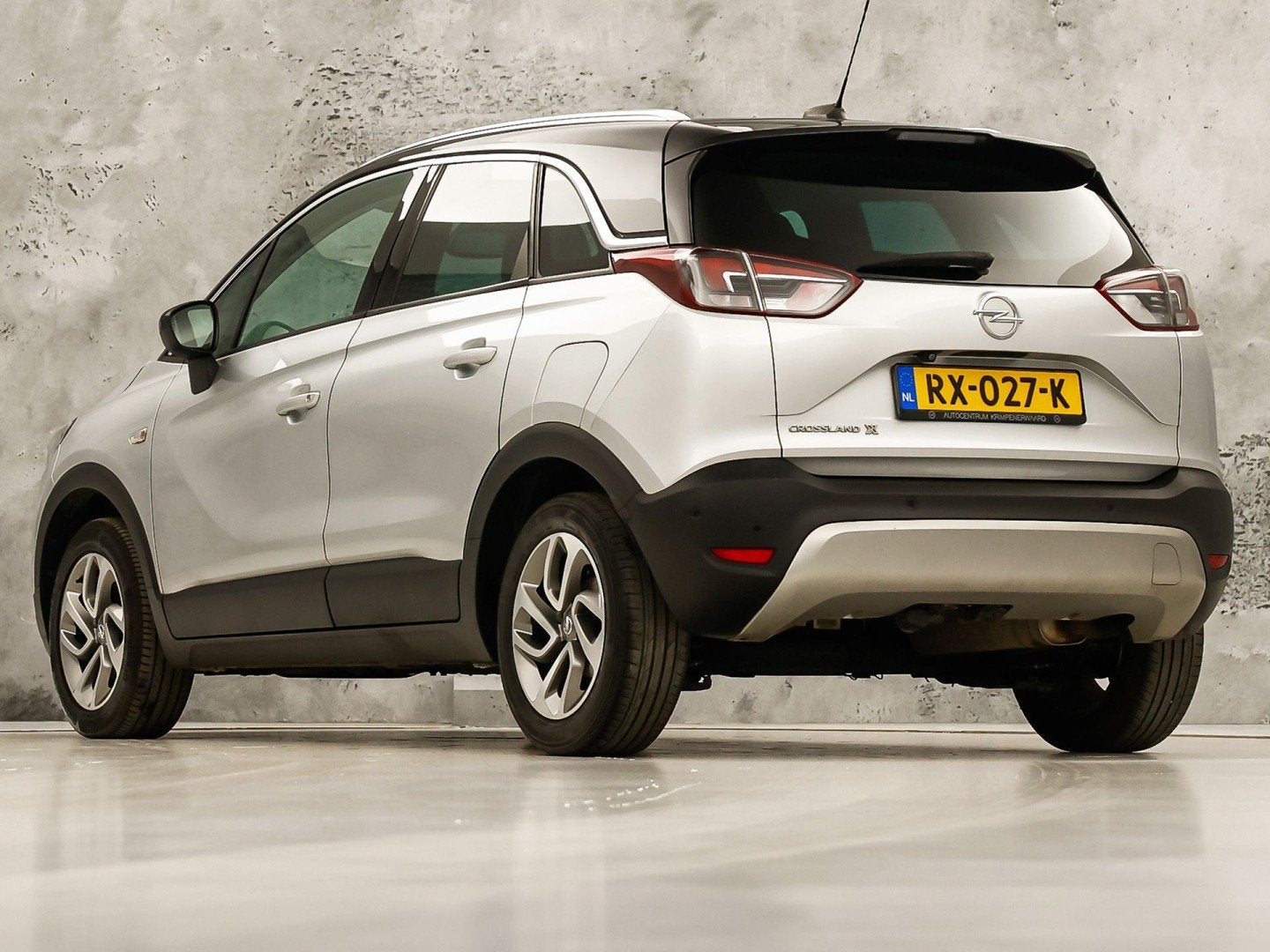 Opel Crossland X 1.2 Turbo Innovation (APPLE CARPLAY, GROOT, 12 maanden, 840 kg, 1199 cc, 49 €/maand