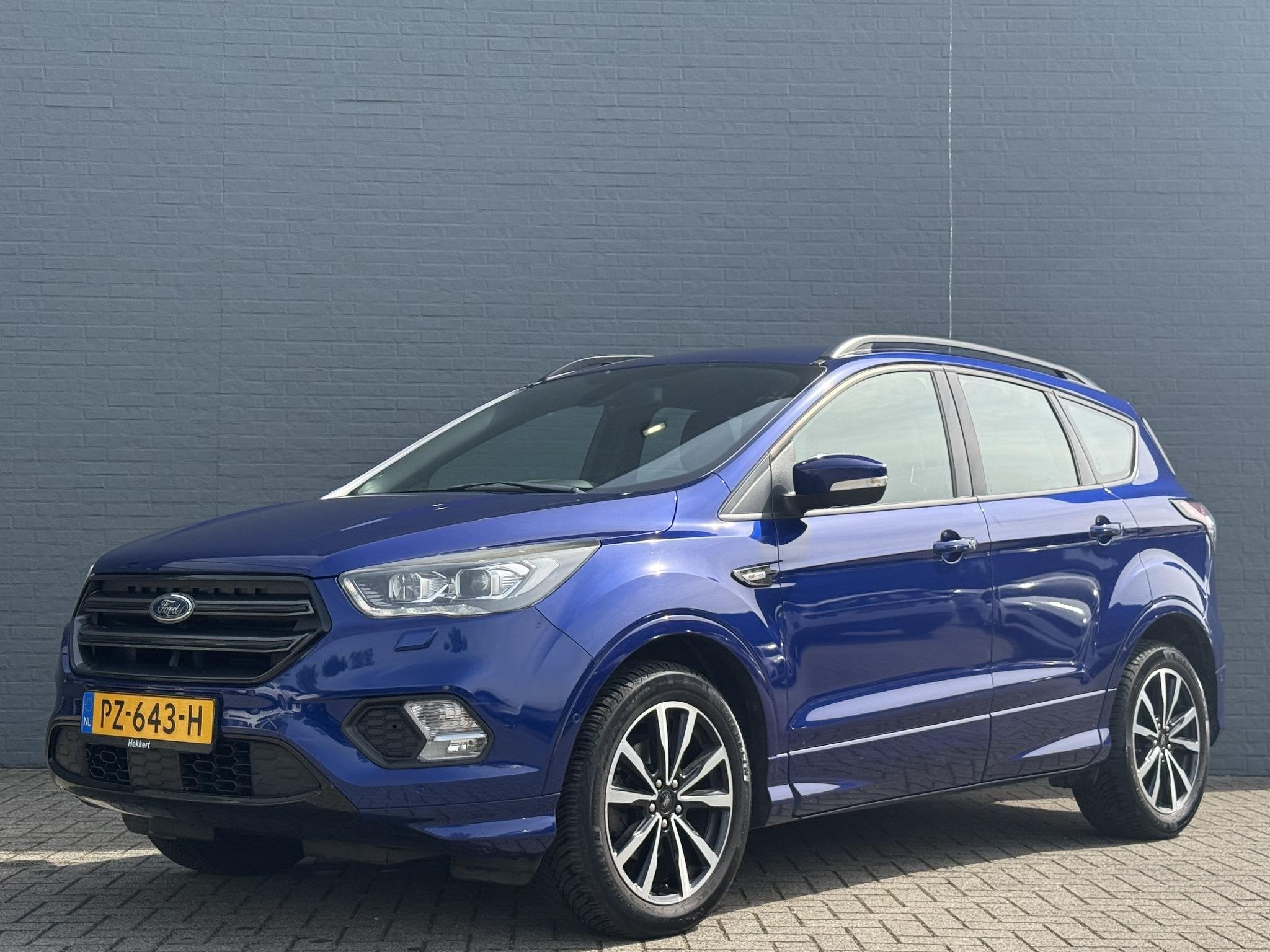 Ford Kuga 1.5 EcoBoost ST Line navigatie | Half ledere bekle, Auto's, Ford, Stof, Euro 6, 4 cilinders, Blauw
