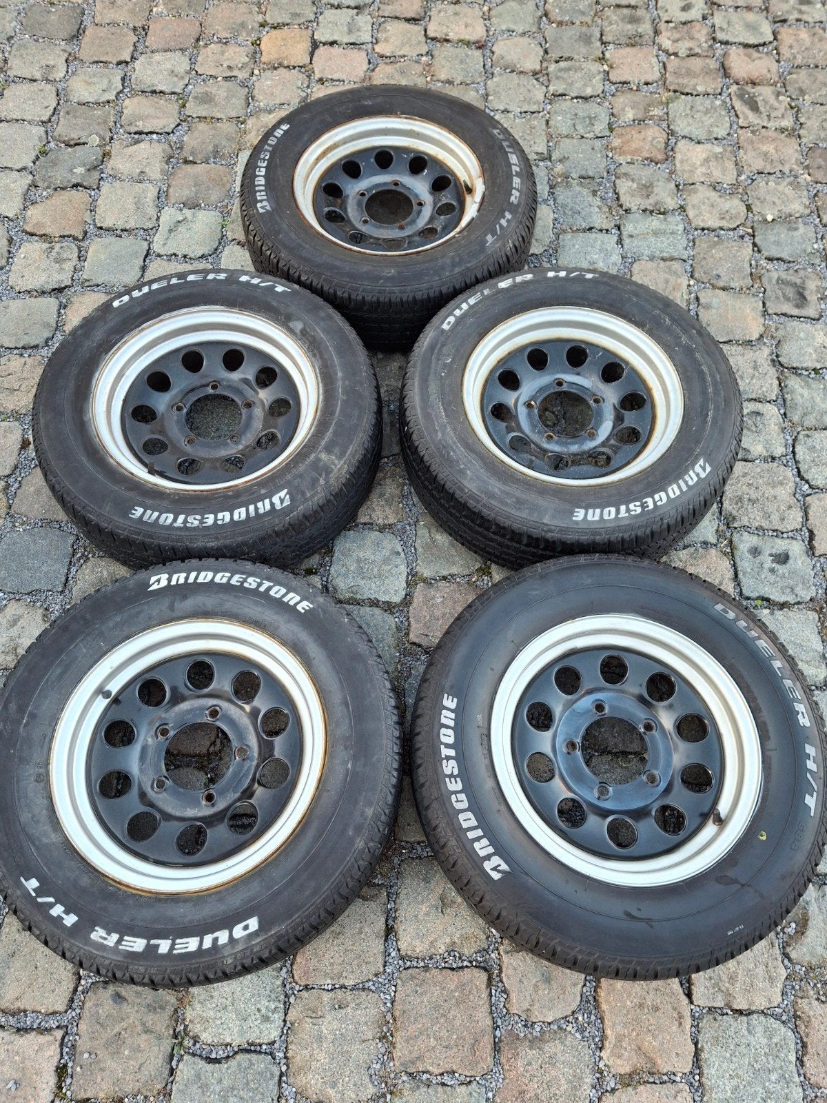 Banden met velgen suzuki samurai, Ophalen, Zo goed als nieuw